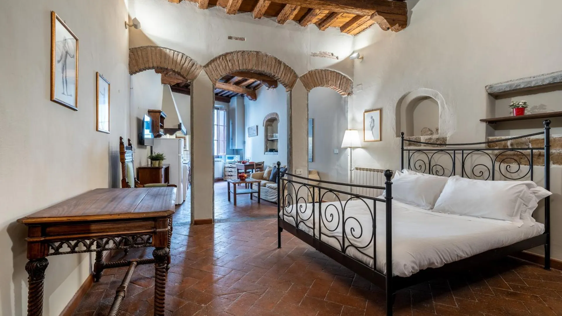 Santa Croce Junior Suite - Dolcevita Holiday Florencja