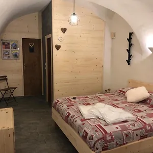 https://chalet-sweet-mountain.it-lombardy.com