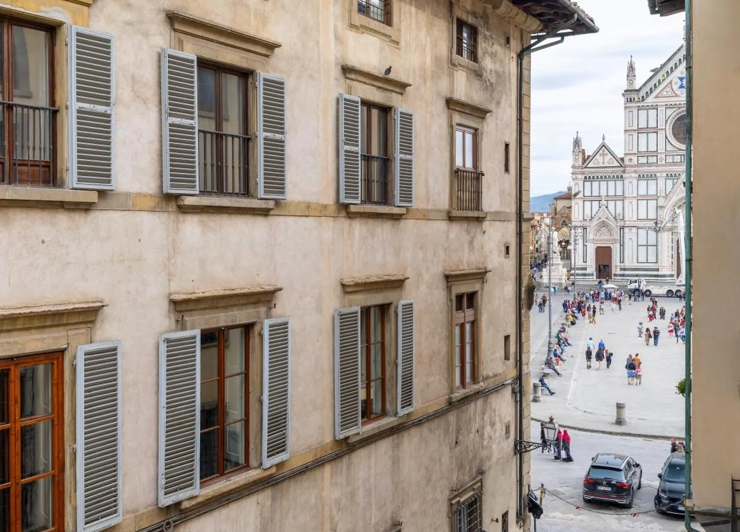 Santa Croce Junior Suite - Dolcevita Holiday Florence Apartment